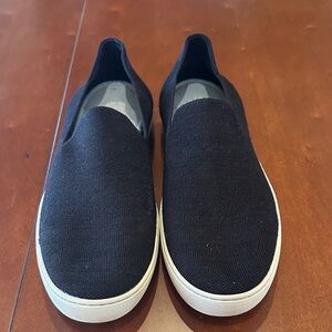 Rothy’s Black Slip-On Shoes women’s 12.5